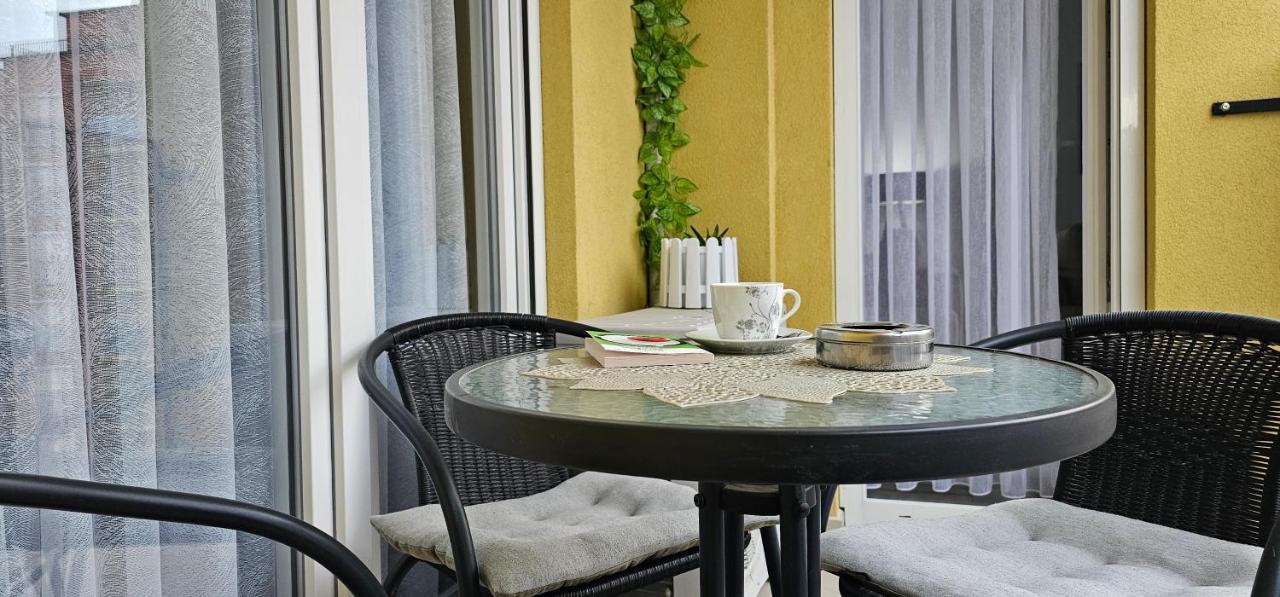 Cozy Apartment - 2 Bedrooms In The Best City Area. Φεριζάι Εξωτερικό φωτογραφία