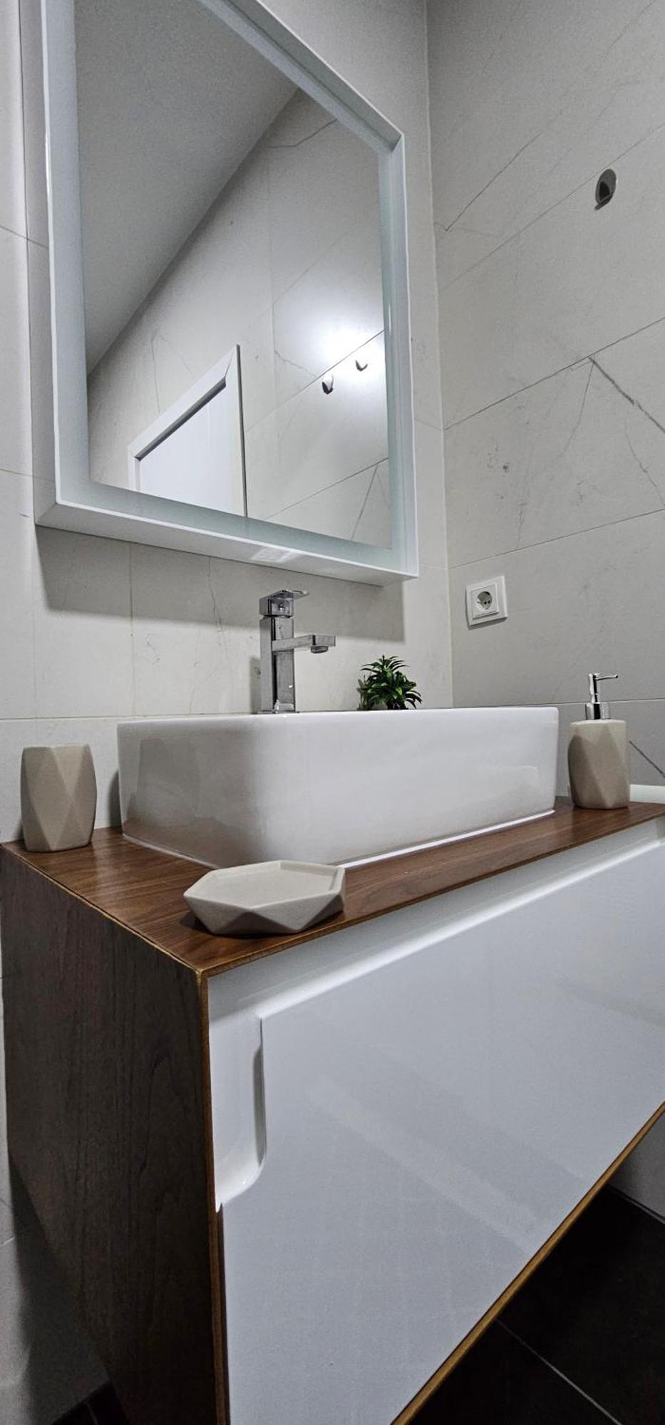 Cozy Apartment - 2 Bedrooms In The Best City Area. Φεριζάι Εξωτερικό φωτογραφία