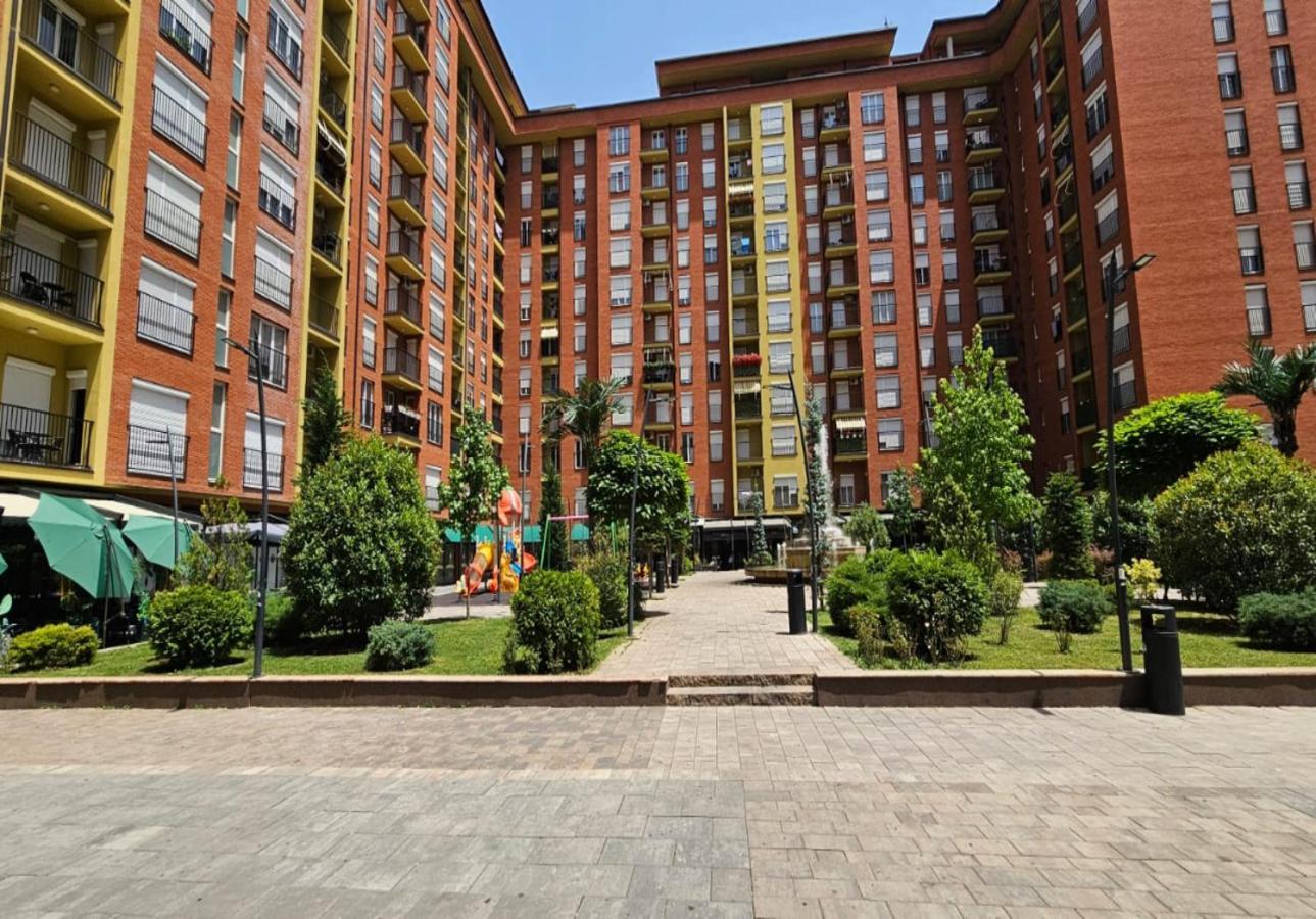 Cozy Apartment - 2 Bedrooms In The Best City Area. Φεριζάι Εξωτερικό φωτογραφία