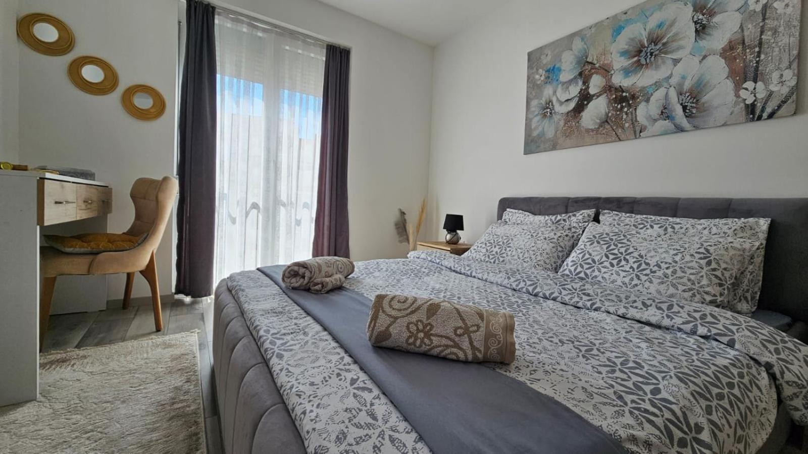 Cozy Apartment - 2 Bedrooms In The Best City Area. Φεριζάι Εξωτερικό φωτογραφία